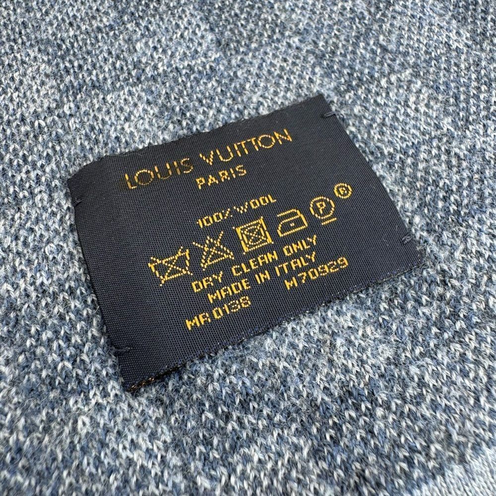 Louis Vuitton Blue Damier Checkered Men's Wool Scarf - Picture 7 of 8